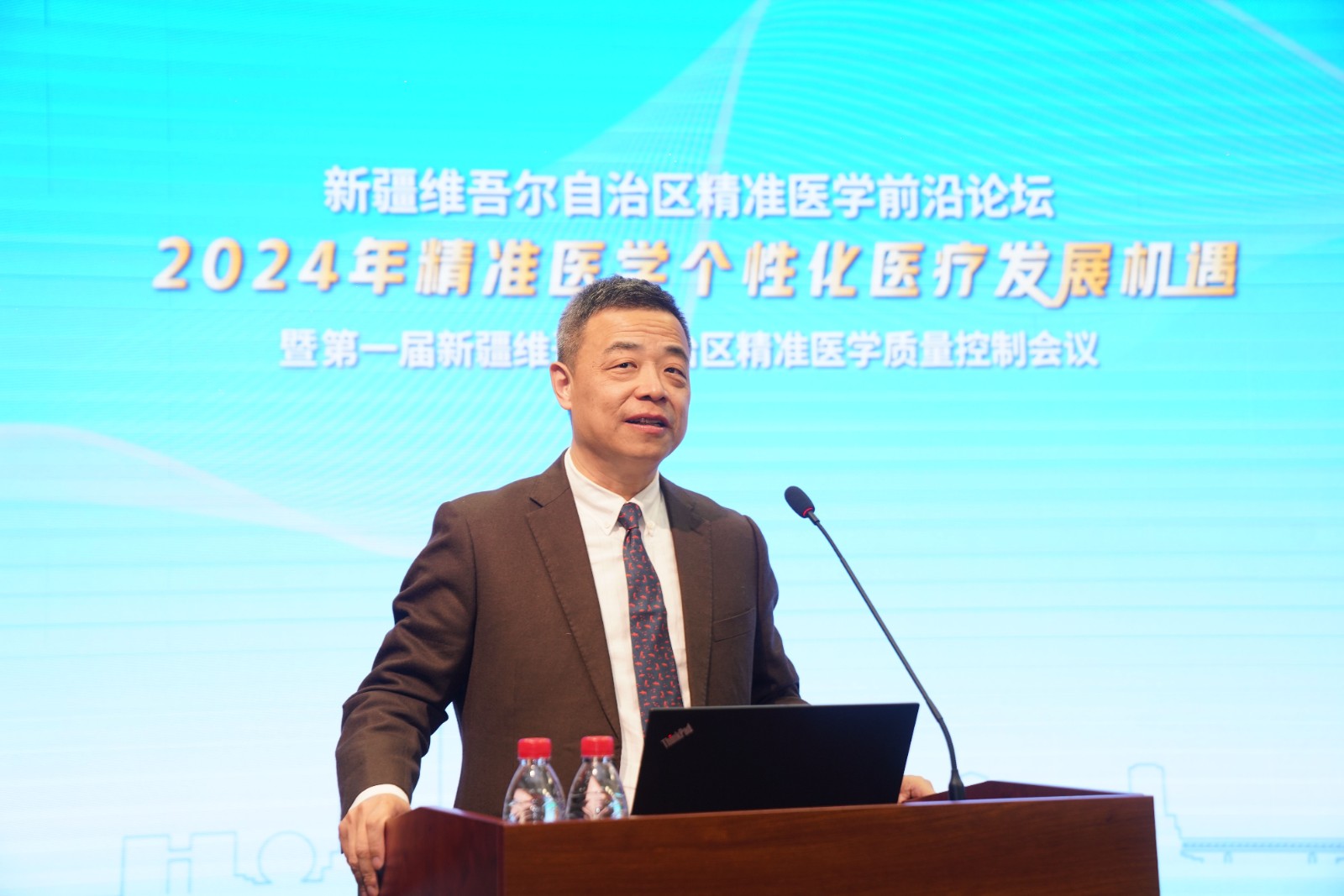 陳海斌.jpg